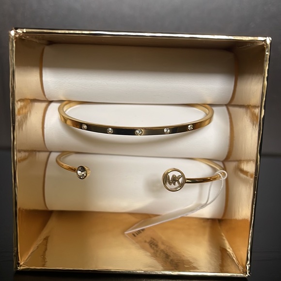 Michael Kors, Two Piece Gold Cuff Bracelet Set with Crystal Details - Picture 2 of 4